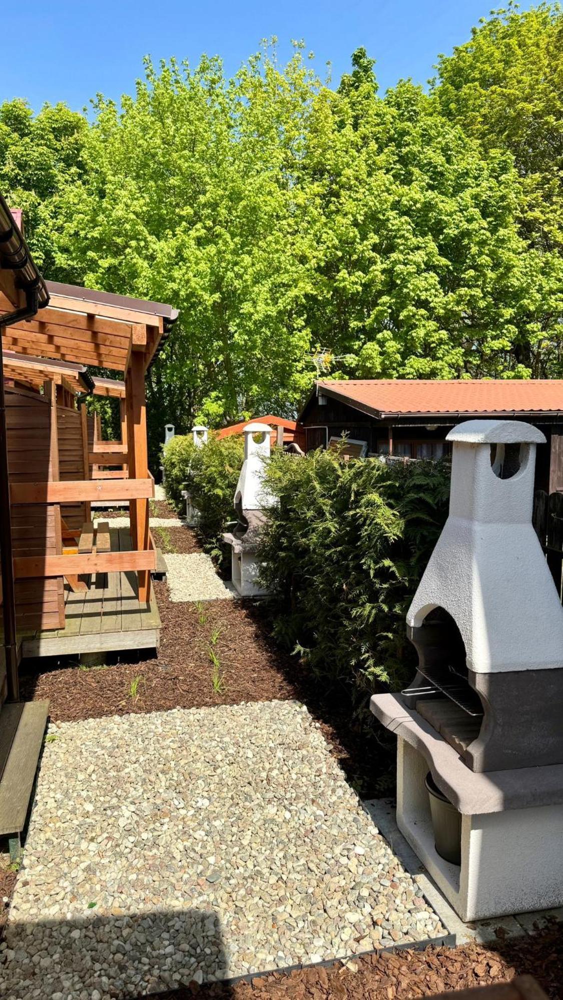 Kompleks Wypoczynkowy Pomerania Z Podgrzewanym Basenem 30 Metrow Do Morza Rewal Exterior foto