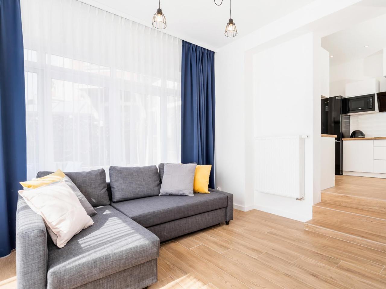 Kompleks Wypoczynkowy Pomerania Z Podgrzewanym Basenem 30 Metrow Do Morza Rewal Habitación foto